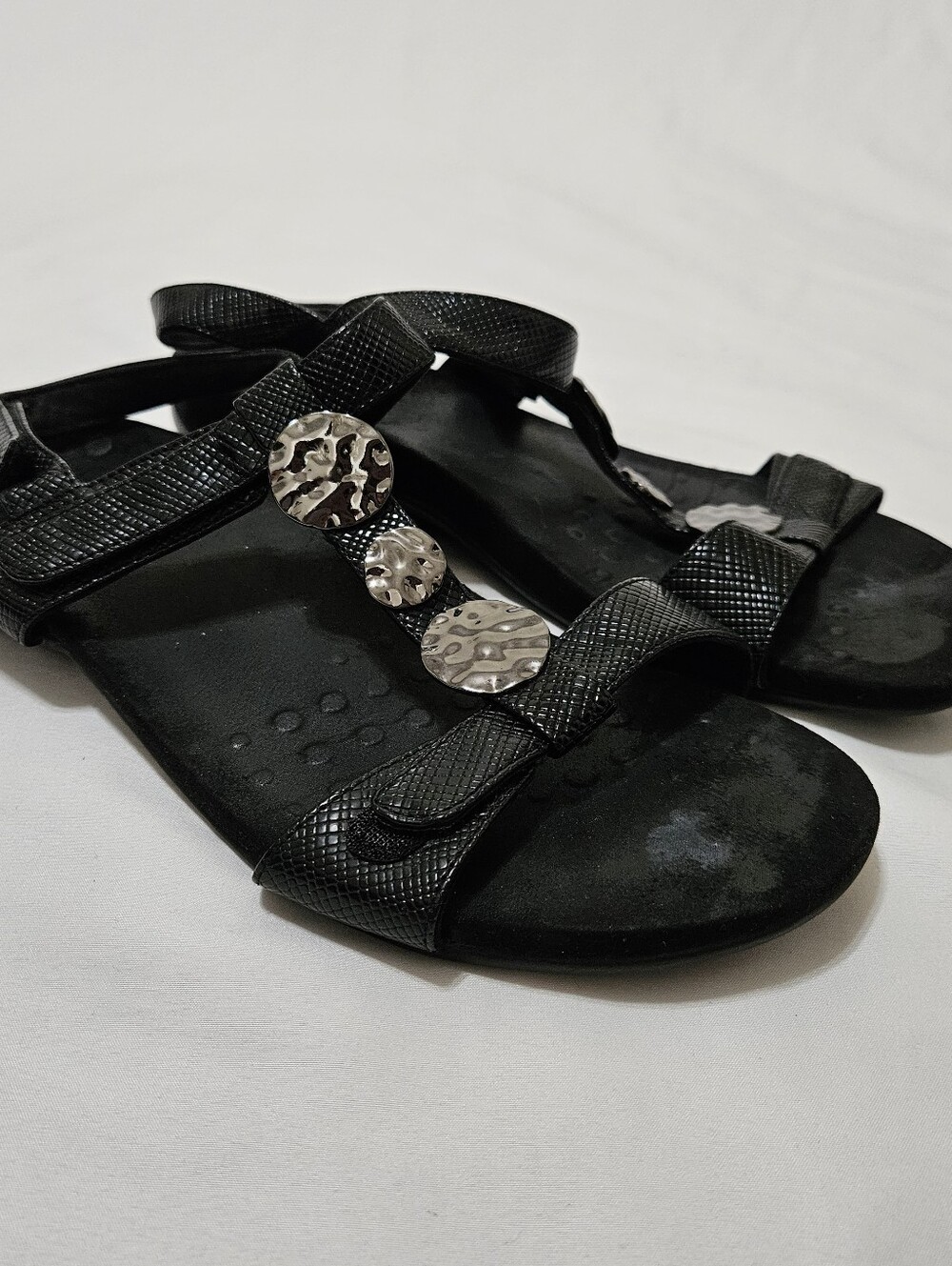 VIONIC FARRA Lizard Black Comfort Sandals Sz 11 Adjustable Built In Orthotic